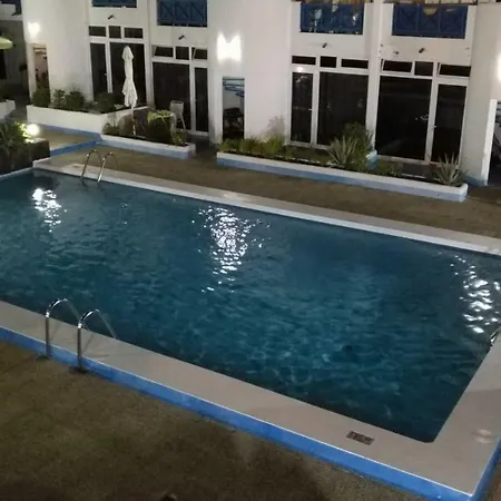 Delfines 2 - Small - Pool View- Good Wifi - 5 Minuts To The Beach דירה *