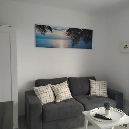 Apartment Delfines 2 - Small - Pool View- Good Wifi - 5 Minuts To The Beach *