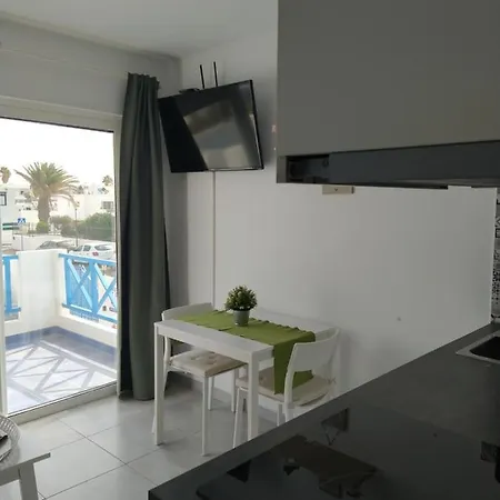 Delfines 2 - Small - Pool View- Good Wifi - 5 Minuts To The Beach Appartamento Puerto del Carmen (Lanzarote)